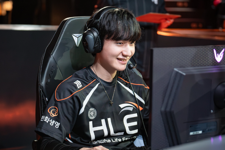 GEN翻盘HLE，Tarzan完成史诗逆转顶尖较量半决赛，锁定晋级资格的简单介绍