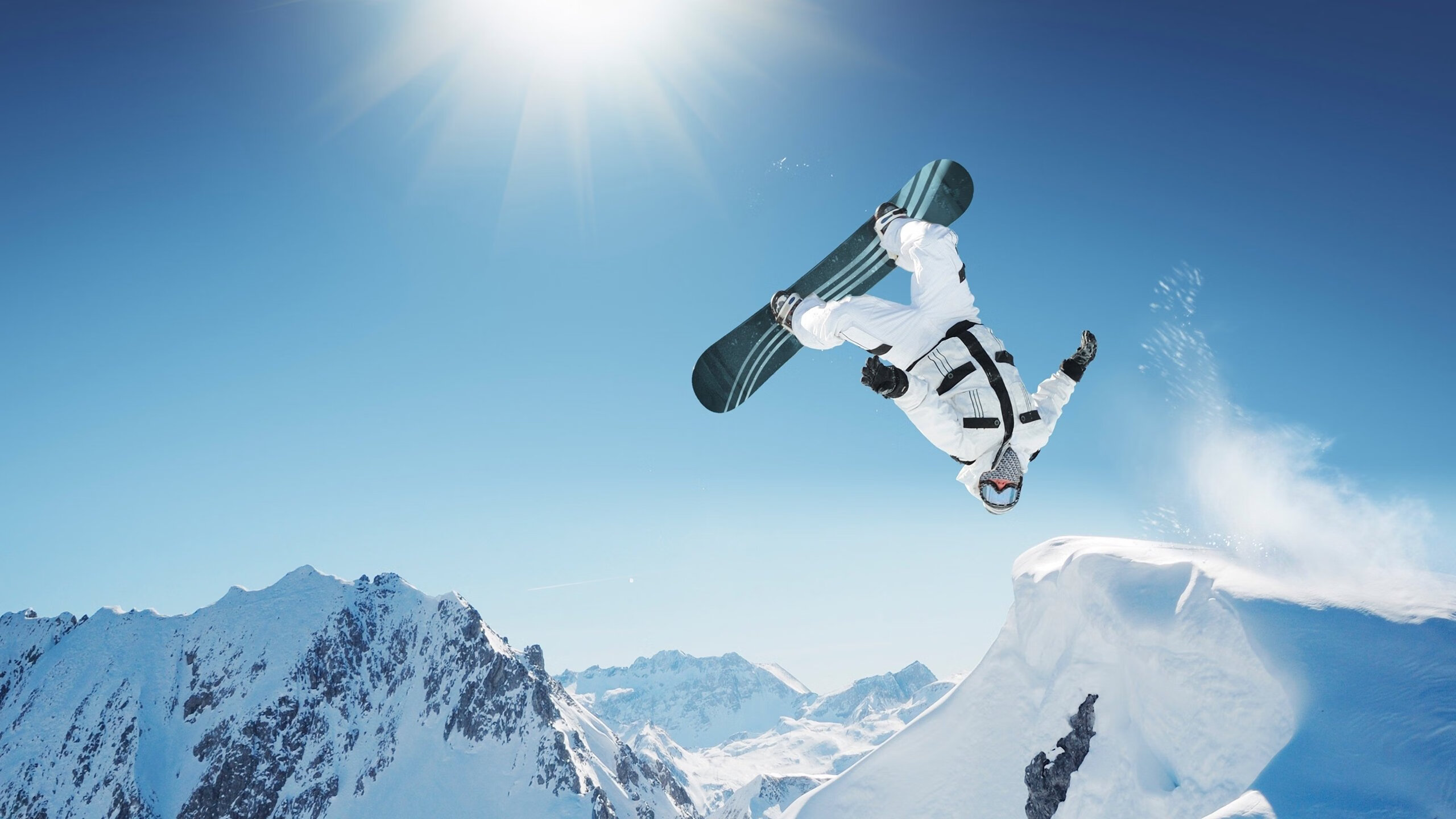 开云-阿拉巴后防定海神针，利物浦三军用命稳擒拜仁，欧冠格局再生变数？